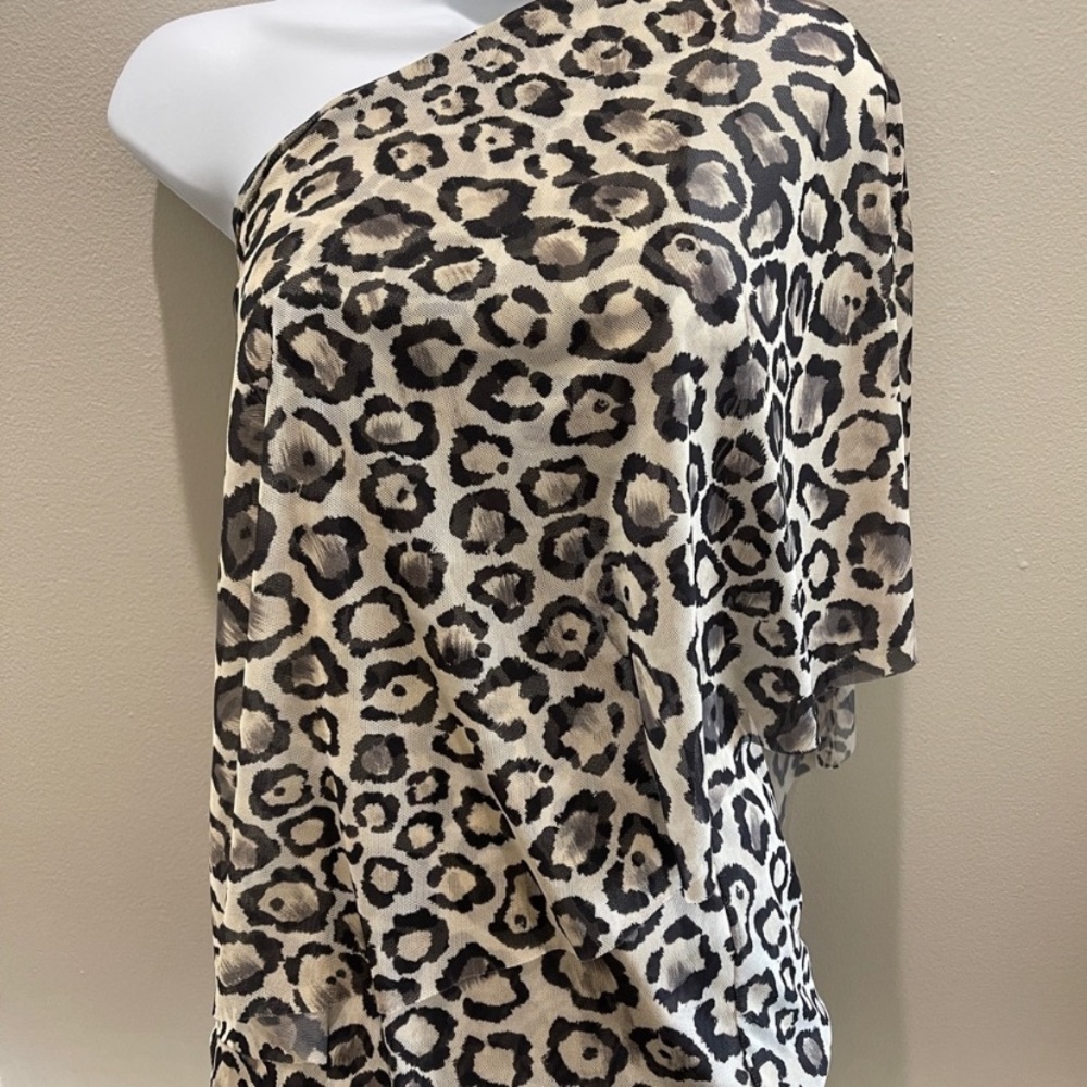 White House black market one shoulder animal print top. - Picture 3 of 4